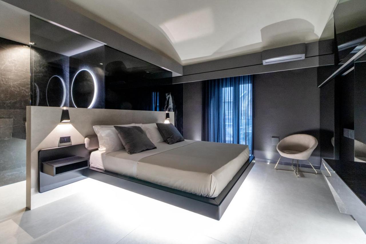4 Suites " Unconventional Living Rooms " CTA Exteriör bild